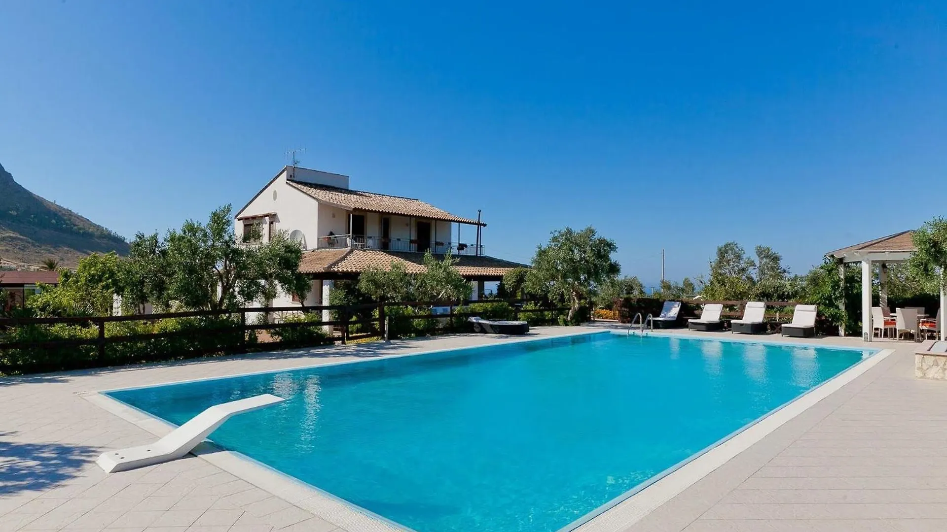 Vakantiehuis Villa With Private Pool And Many Leisure Facilities Mazara del Vallo Italië