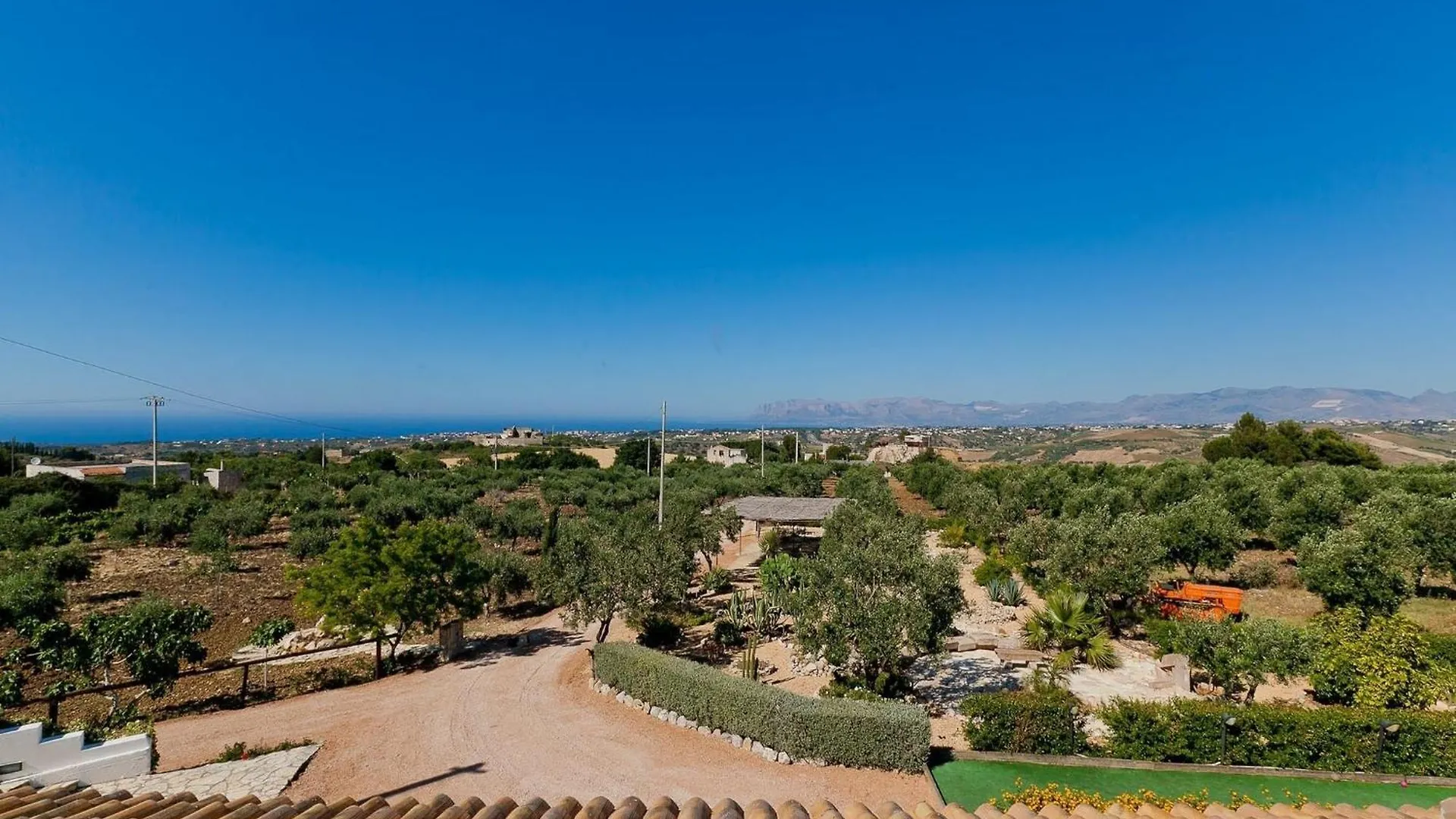 Villa With Private Pool And Many Leisure Facilities Mazara del Vallo Italië