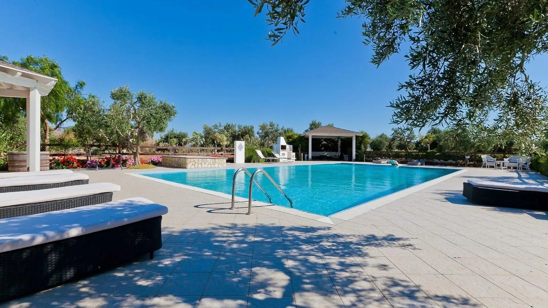 Villa With Private Pool And Many Leisure Facilities Mazara del Vallo Vakantiehuis