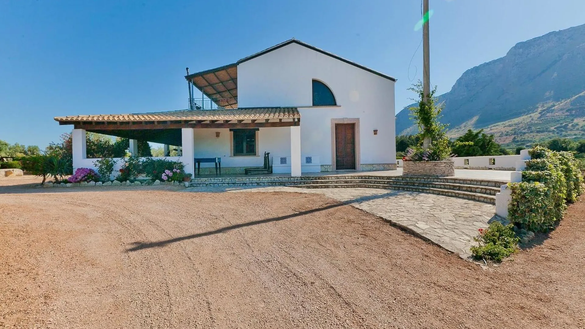 Villa With Private Pool And Many Leisure Facilities Mazara del Vallo Italië